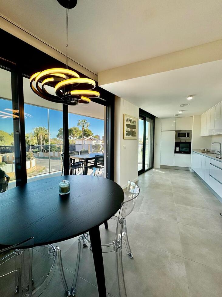 Apartment for Sale in Dehesa de Campoamor, Alicante