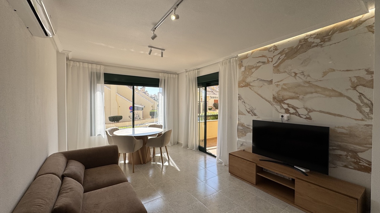 Apartment for Sale in Lomas De Campoamor, Alicante