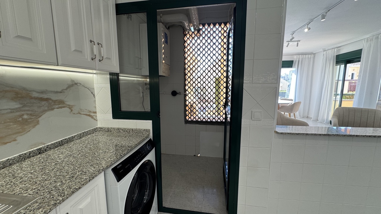 Apartment for Sale in Lomas De Campoamor, Alicante