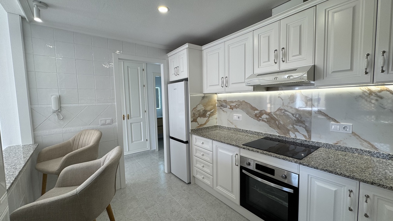 Apartment for Sale in Lomas De Campoamor, Alicante