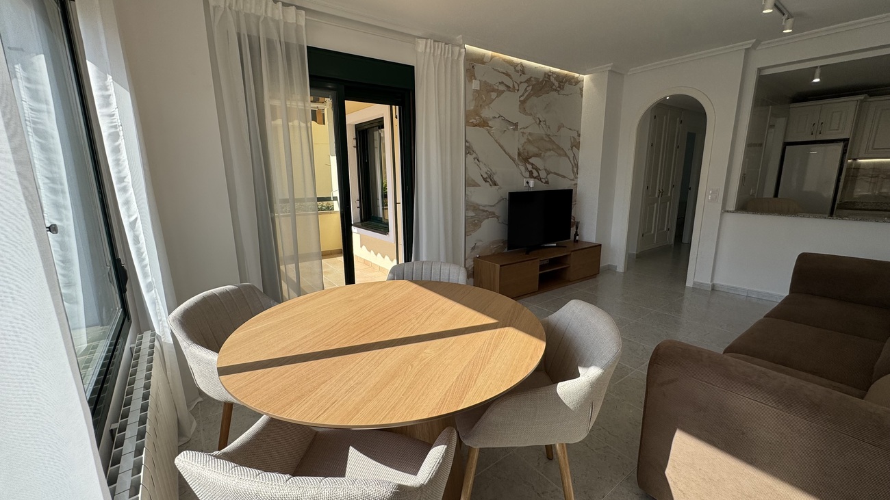 Apartment for Sale in Lomas De Campoamor, Alicante