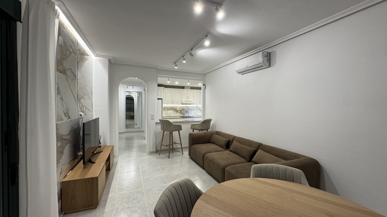 Apartment for Sale in Lomas De Campoamor, Alicante