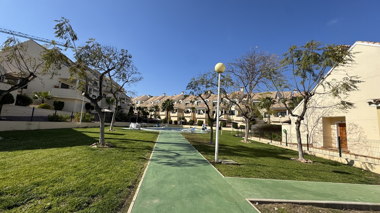Apartment for Sale in Lomas De Campoamor, Alicante