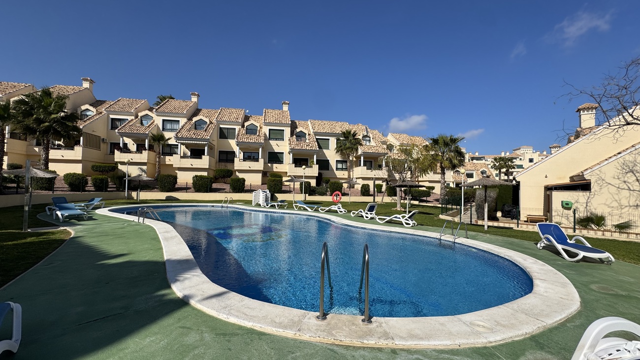 Apartment for Sale in Lomas De Campoamor, Alicante