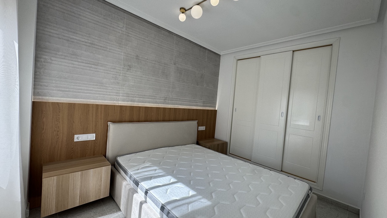 Apartment for Sale in Lomas De Campoamor, Alicante