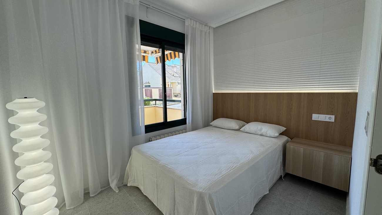 Apartment for Sale in Lomas De Campoamor, Alicante
