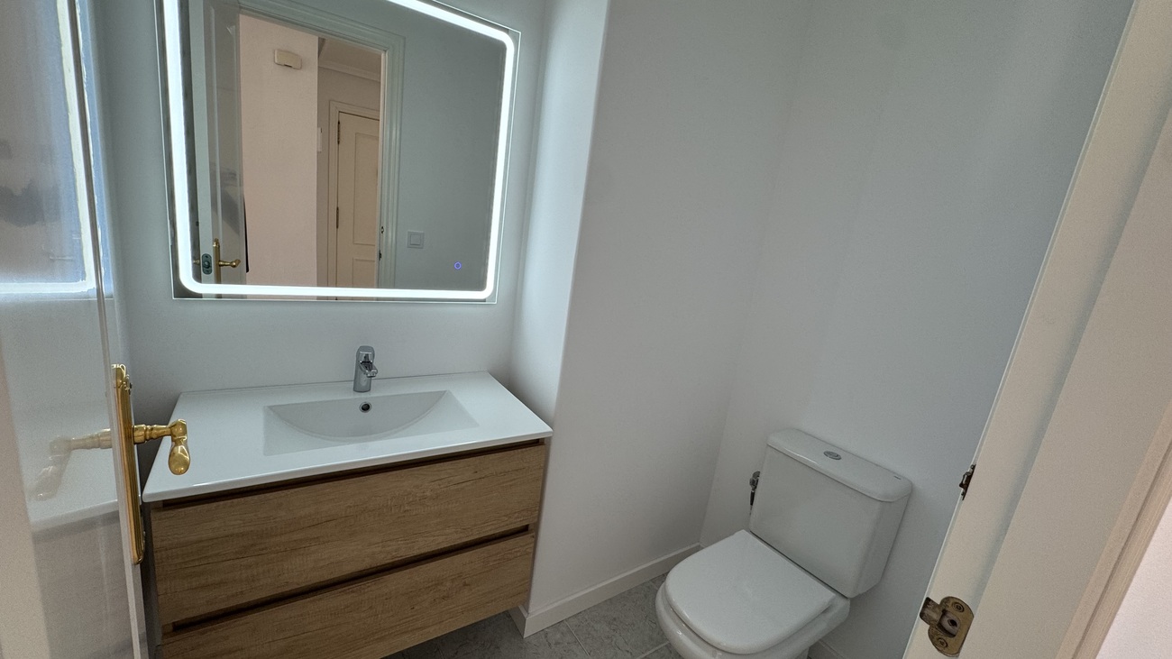 Apartment for Sale in Lomas De Campoamor, Alicante