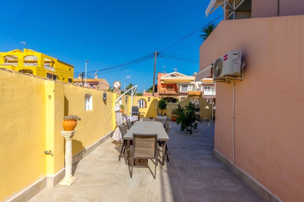 Apartment for Sale in Torrevieja, Alicante