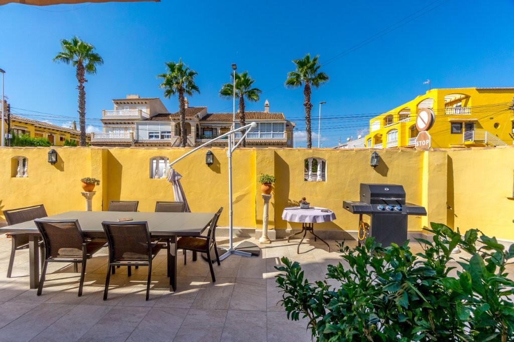 Apartment for Sale in Torrevieja, Alicante