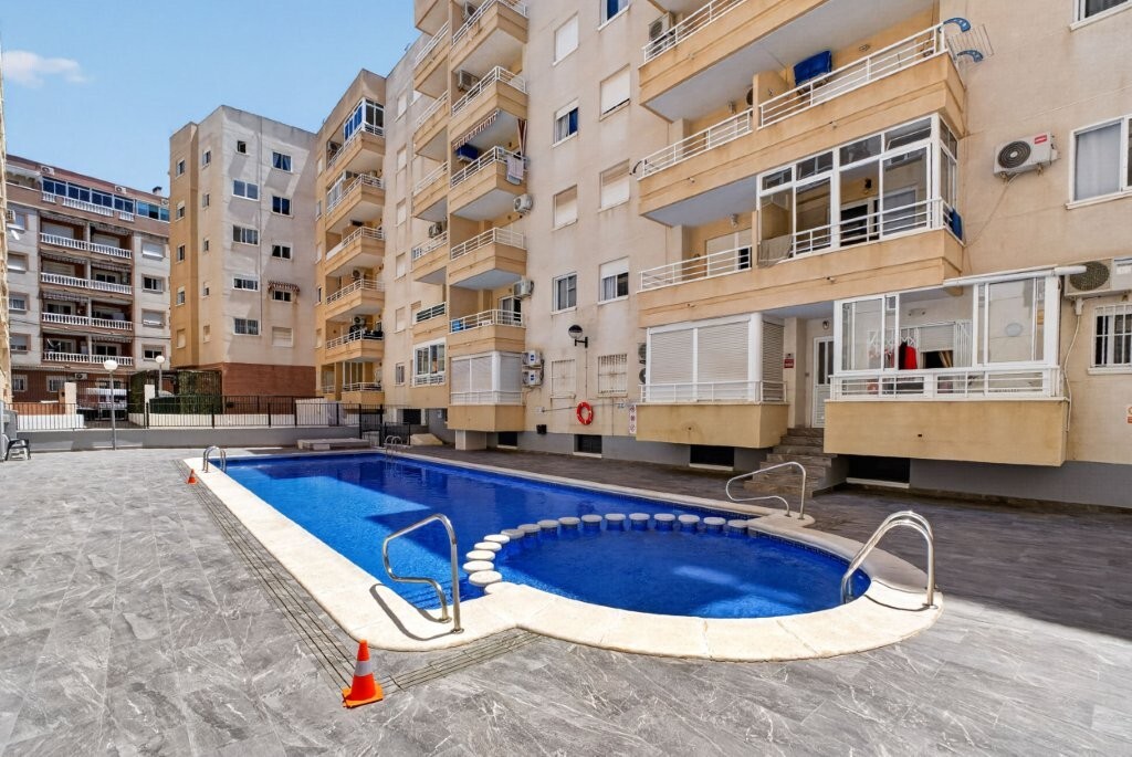 Apartment for Sale in Torrevieja, Alicante