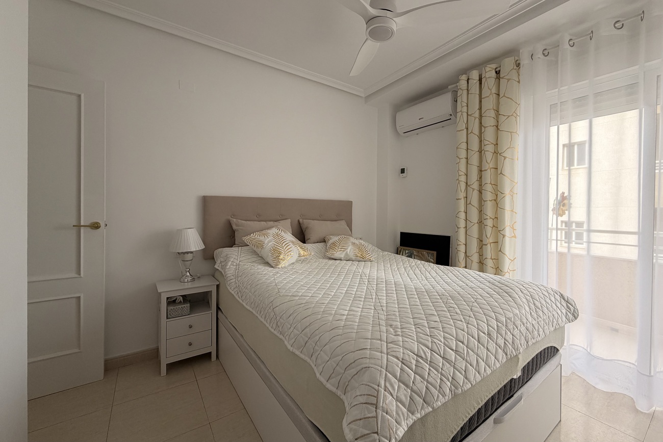 Apartment for Sale in Torrevieja, Alicante