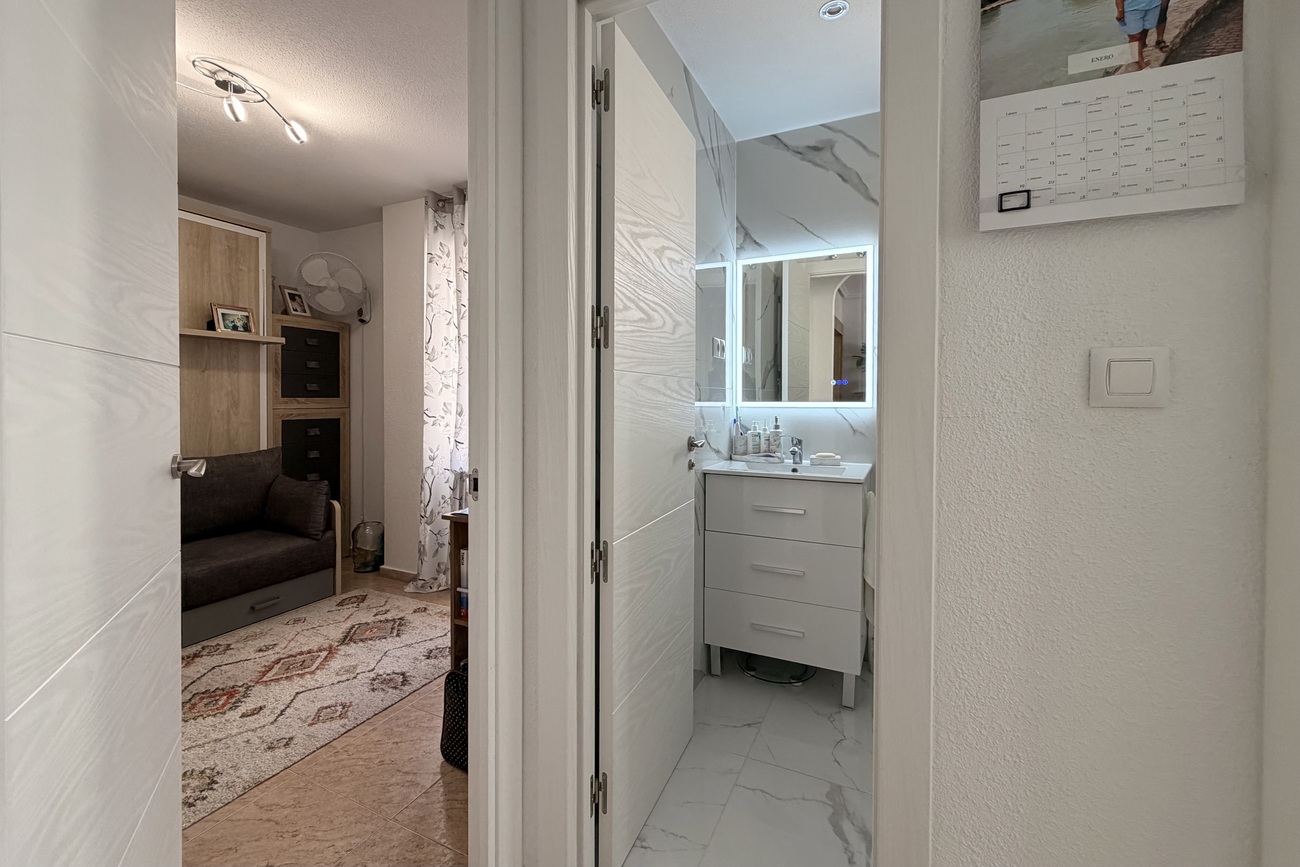 Apartment for Sale in Torrevieja, Alicante