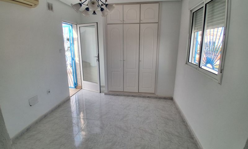 Villa for Sale in Rojales, Alicante