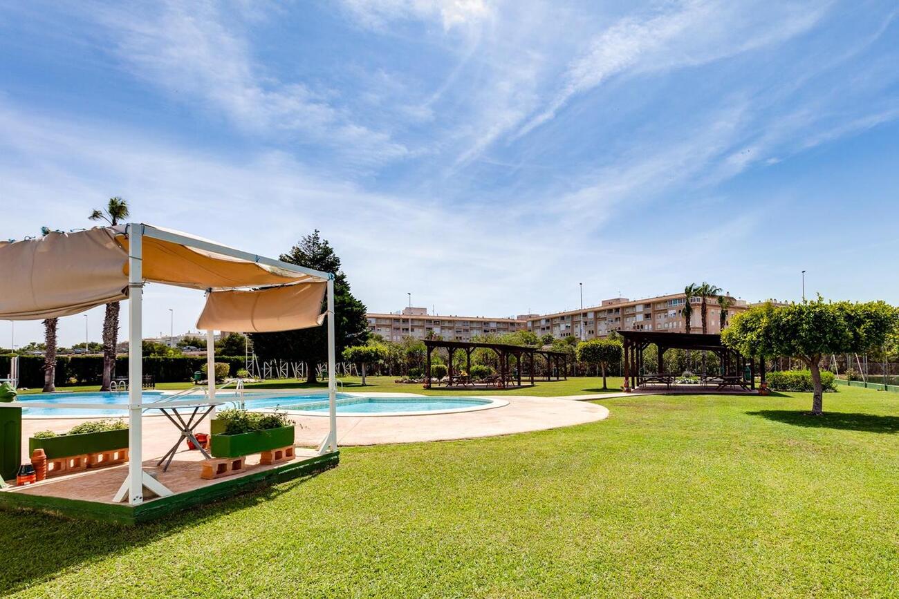 Bungalow for Sale in Torrevieja, Alicante