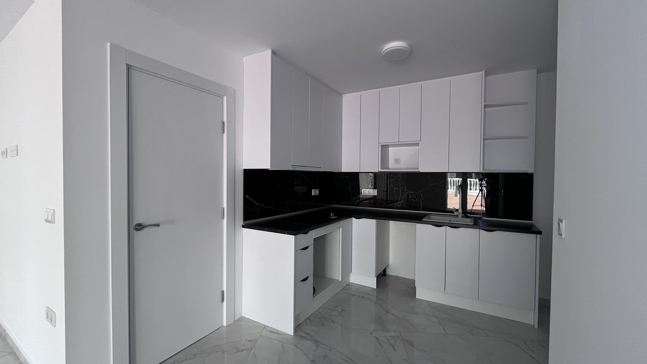 Bungalow for Sale in Torrevieja, Alicante
