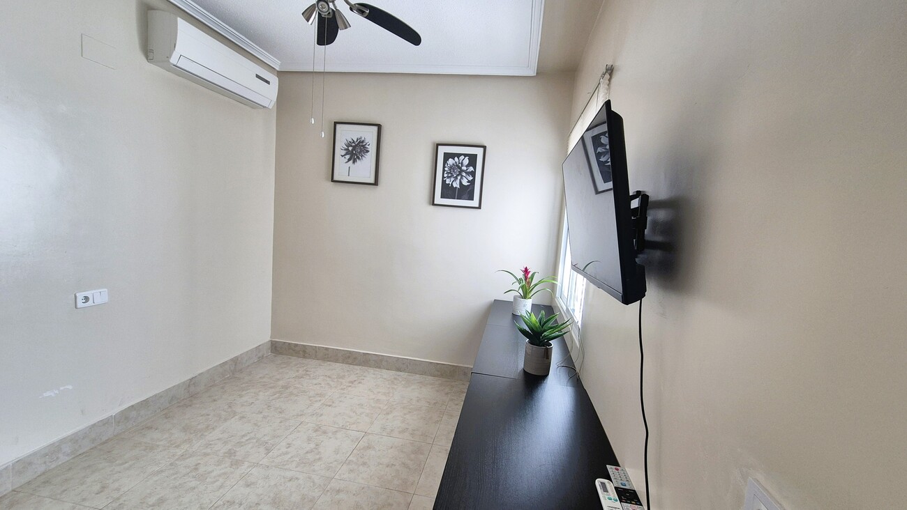 Semi Detached for Sale in Villamartin, Alicante
