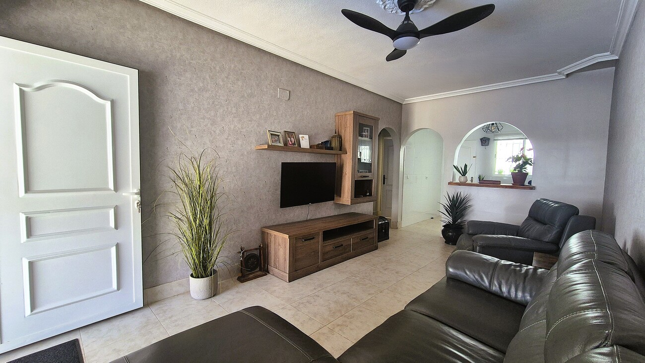 Semi Detached for Sale in Villamartin, Alicante