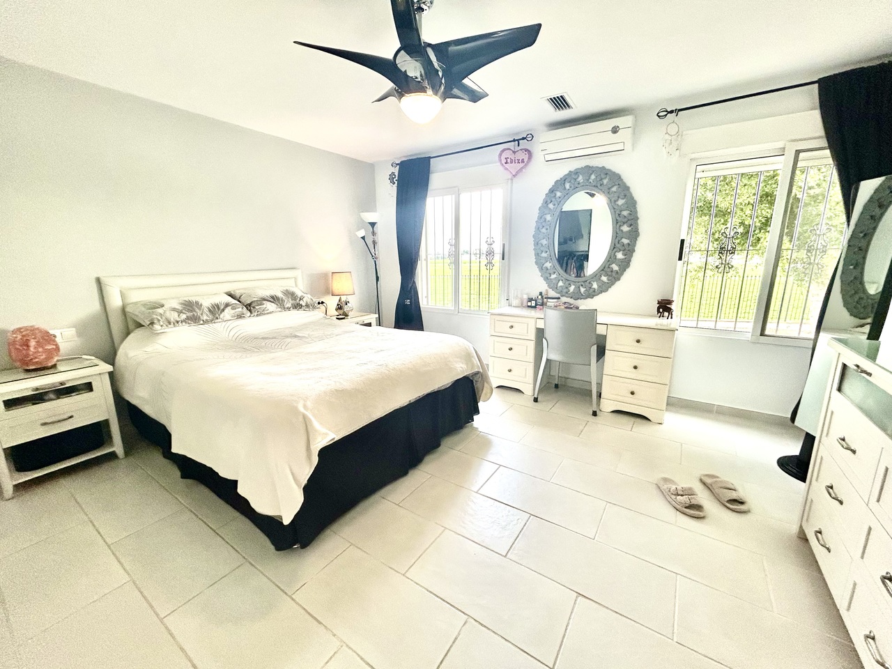 Villa for Sale in Catral, Alicante