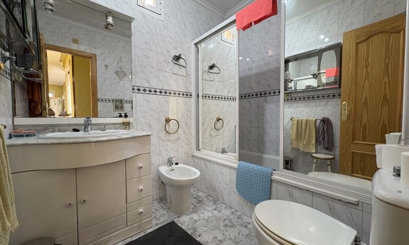 Apartment for Sale in Torrevieja, Alicante