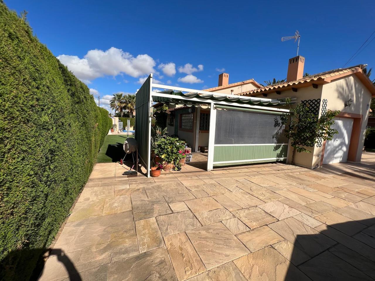 Villa for Sale in Cabo Roig, Alicante