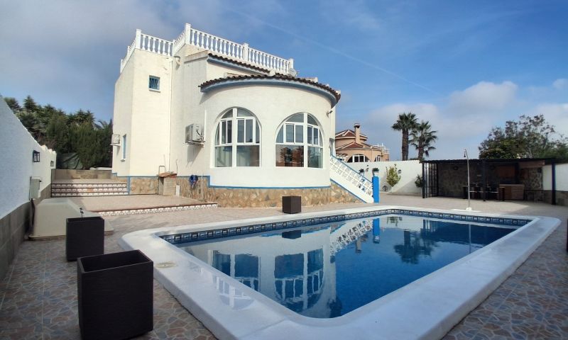 Villa for Sale in Rojales, Alicante