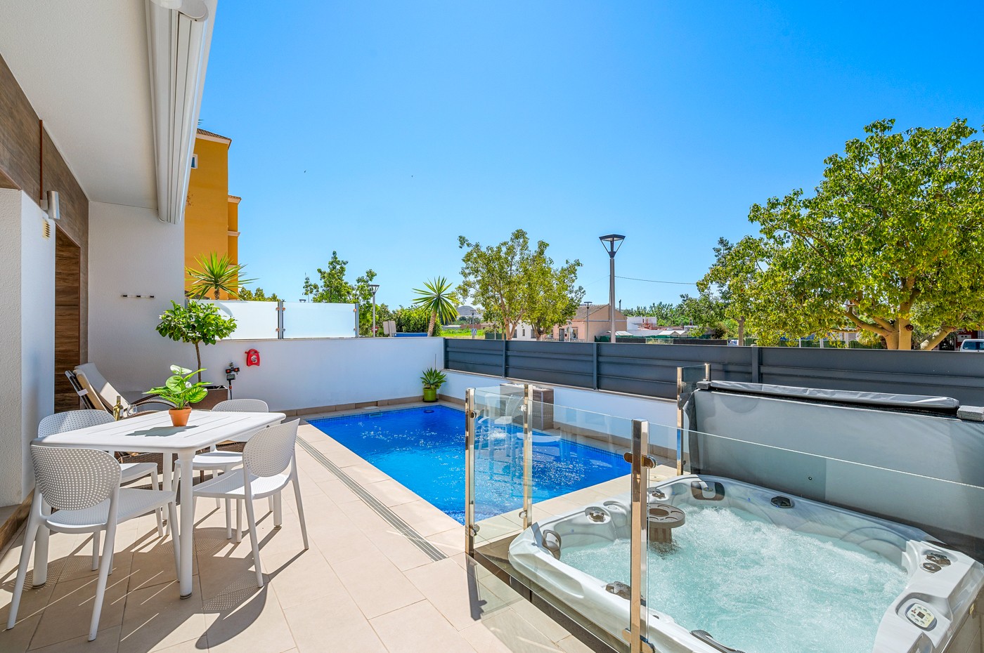 Town House for Sale in Formentera del Segura, Alicante