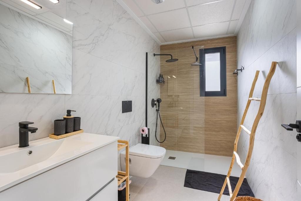 Villa for Sale in Dolores, Alicante