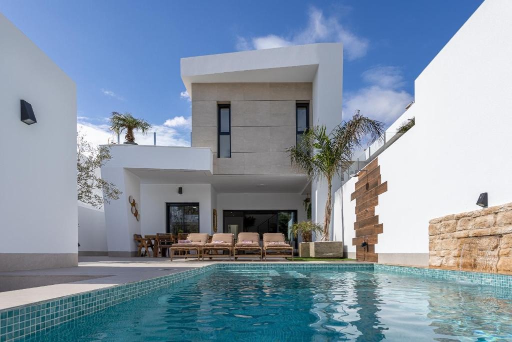 d6a2017585024e6a2017585024f Villa for Sale in Dolores, Alicante