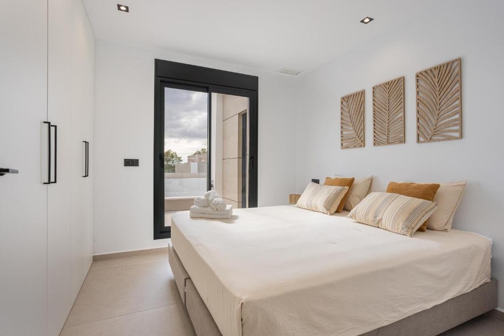 Villa for Sale in Dolores, Alicante