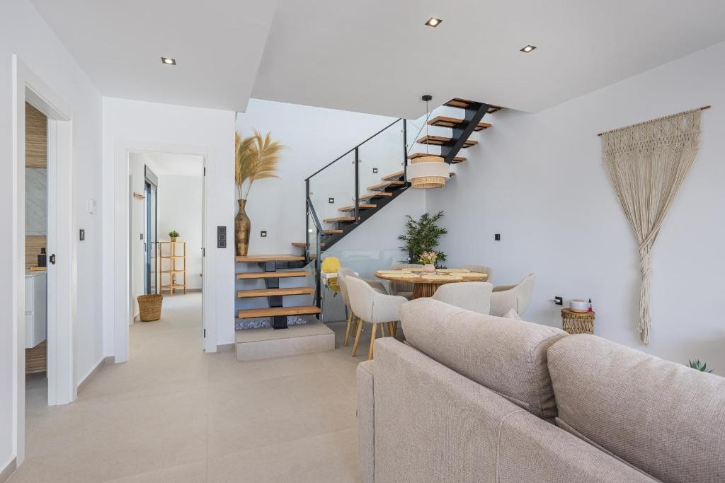 Villa for Sale in Dolores, Alicante