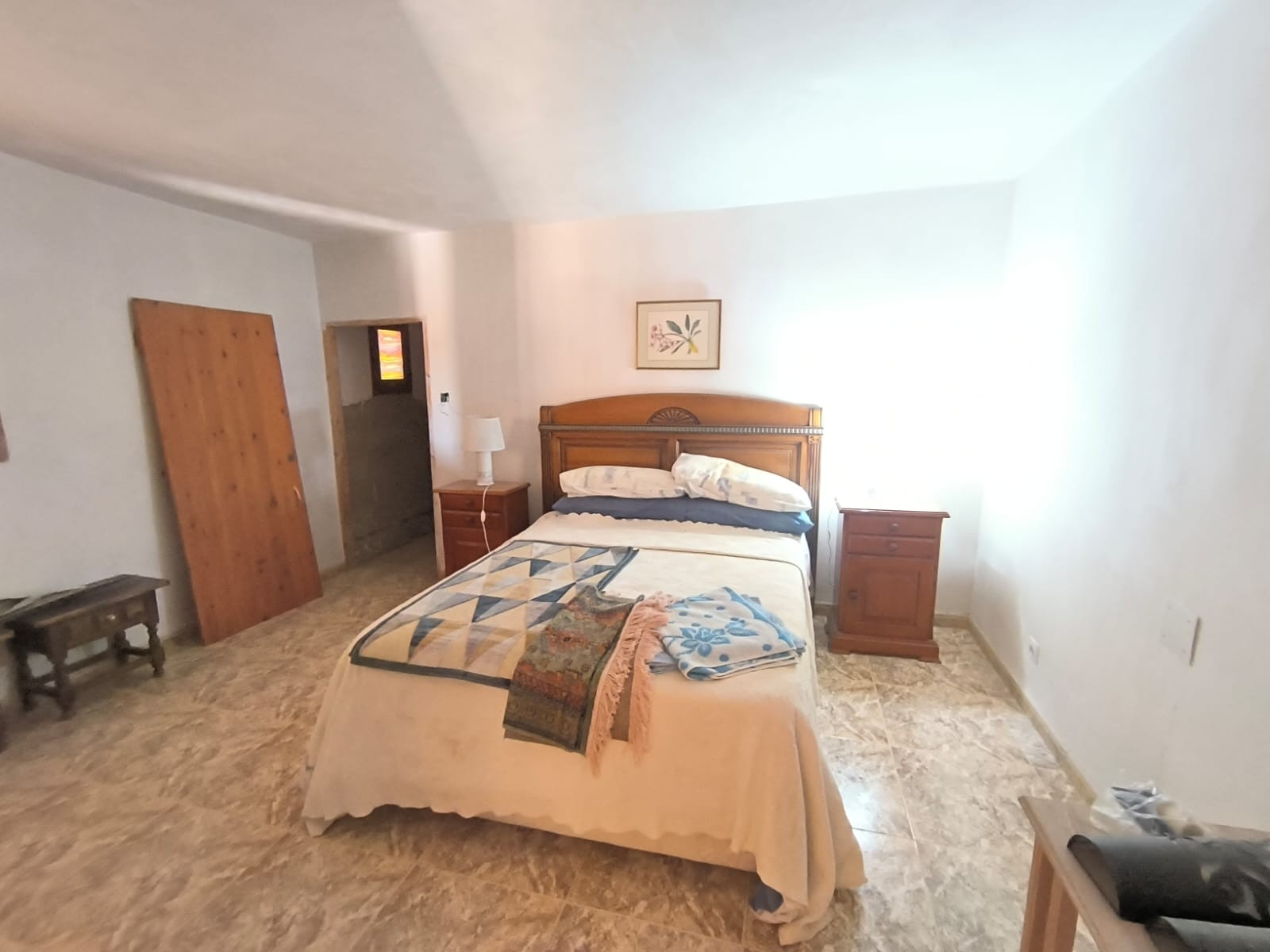 Villa for Sale in Chinorlet, Alicante