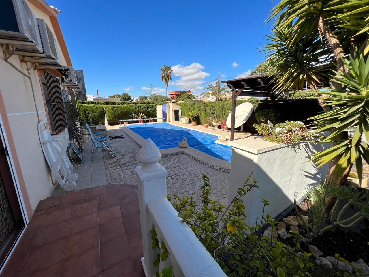 Villa for Sale in Cabo Roig, Alicante