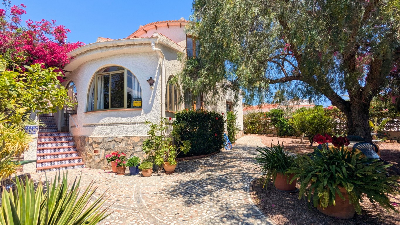 Villa for Sale in Ciudad Quesada, Alicante