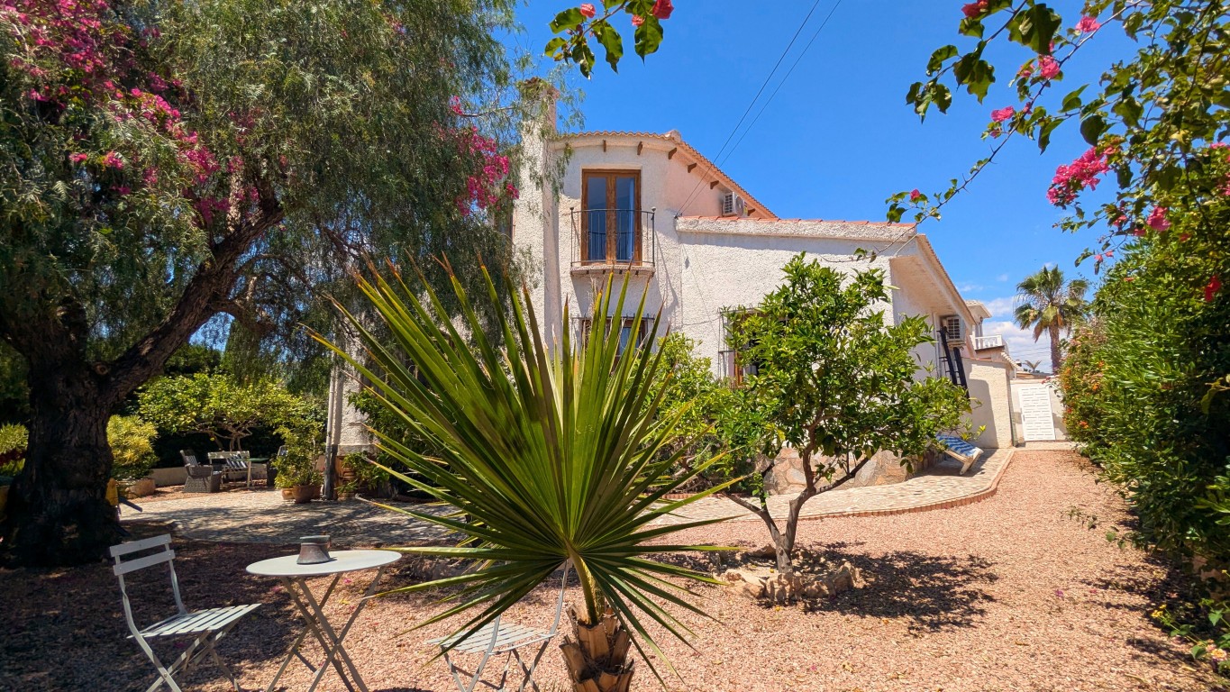 Villa for Sale in Ciudad Quesada, Alicante
