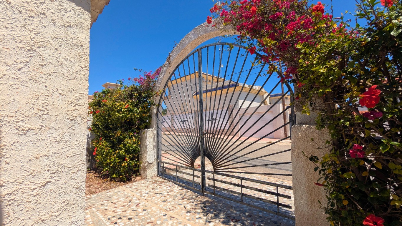 Villa for Sale in Ciudad Quesada, Alicante