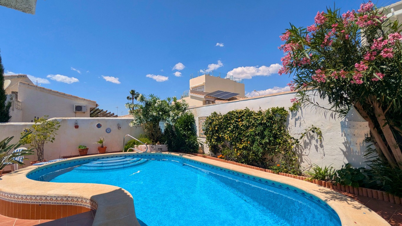 Villa for Sale in Ciudad Quesada, Alicante