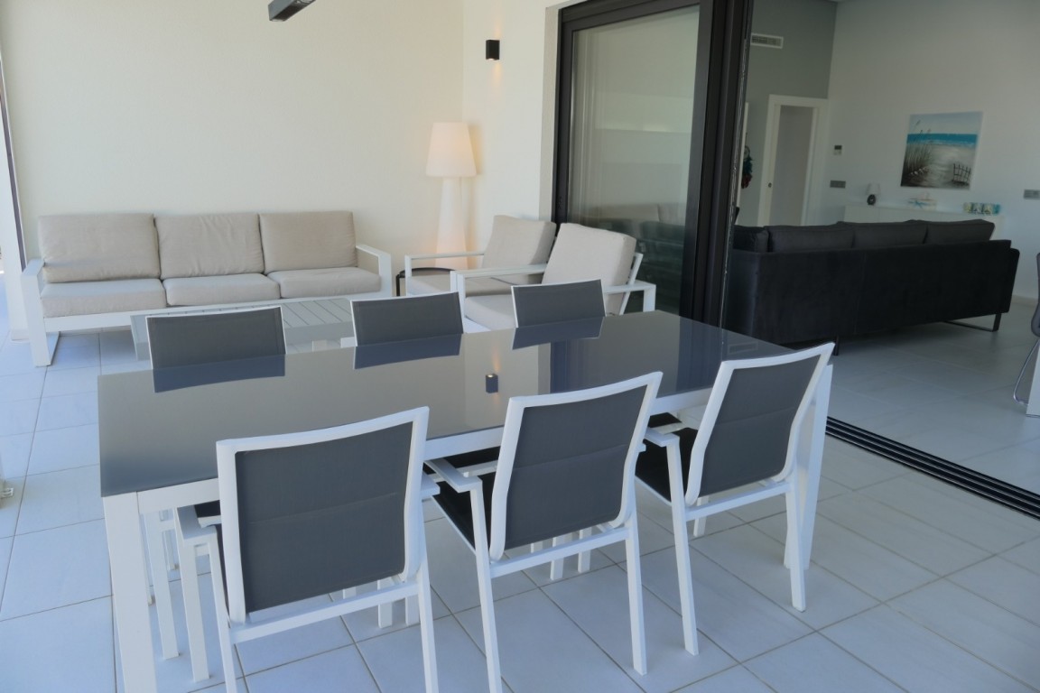Villa for Sale in Benijofar, Alicante