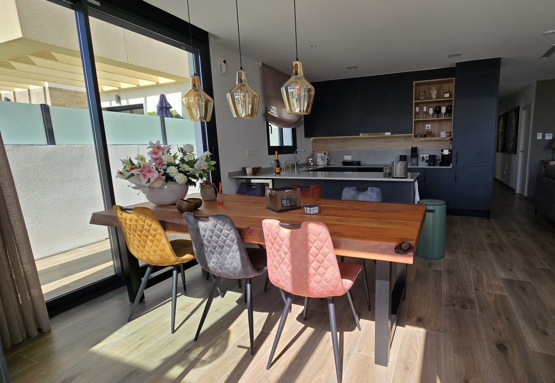 Villa for Sale in Los Montesinos, Alicante