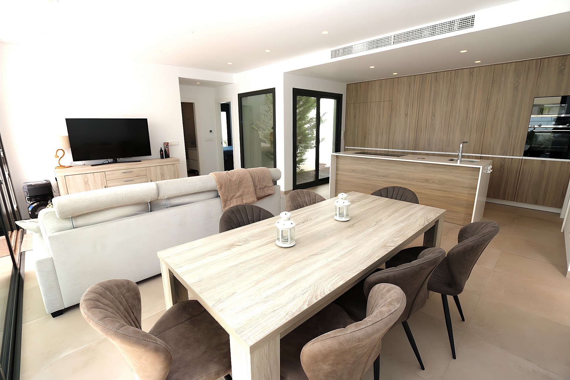 Villa for Sale in Pilar de La Horadada, Alicante