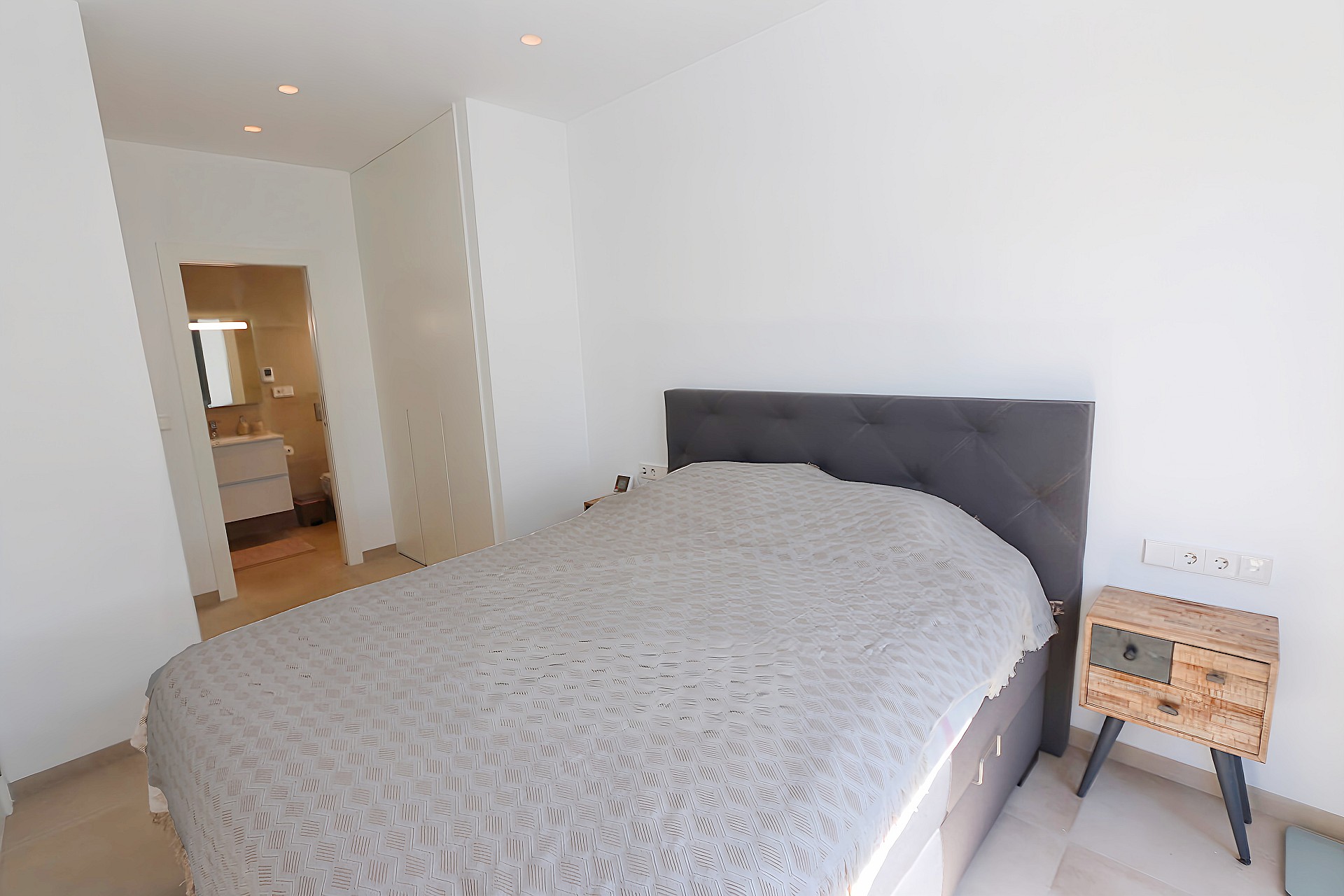 Villa for Sale in Pilar de La Horadada, Alicante