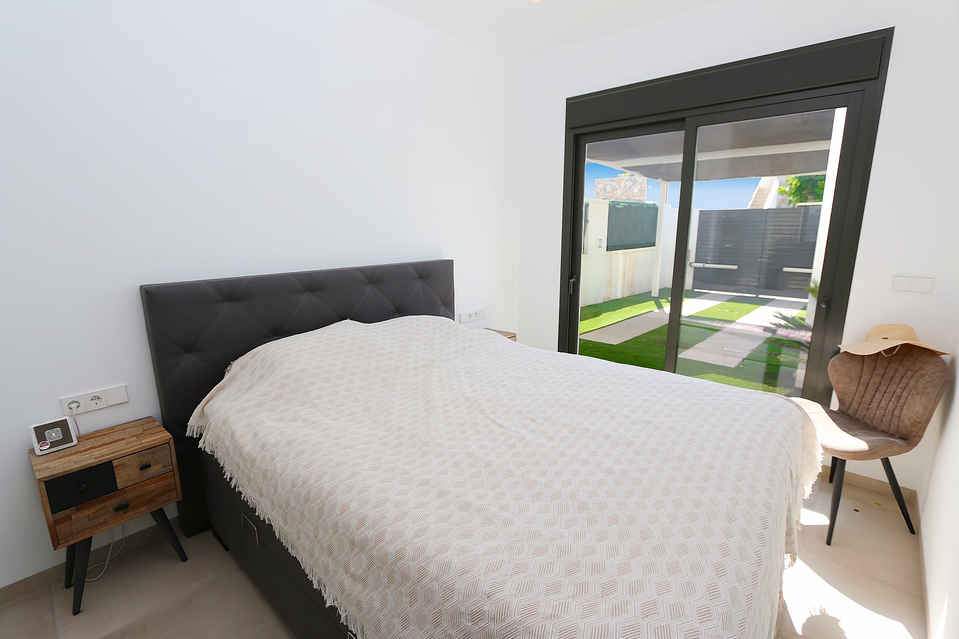 Villa for Sale in Pilar de La Horadada, Alicante