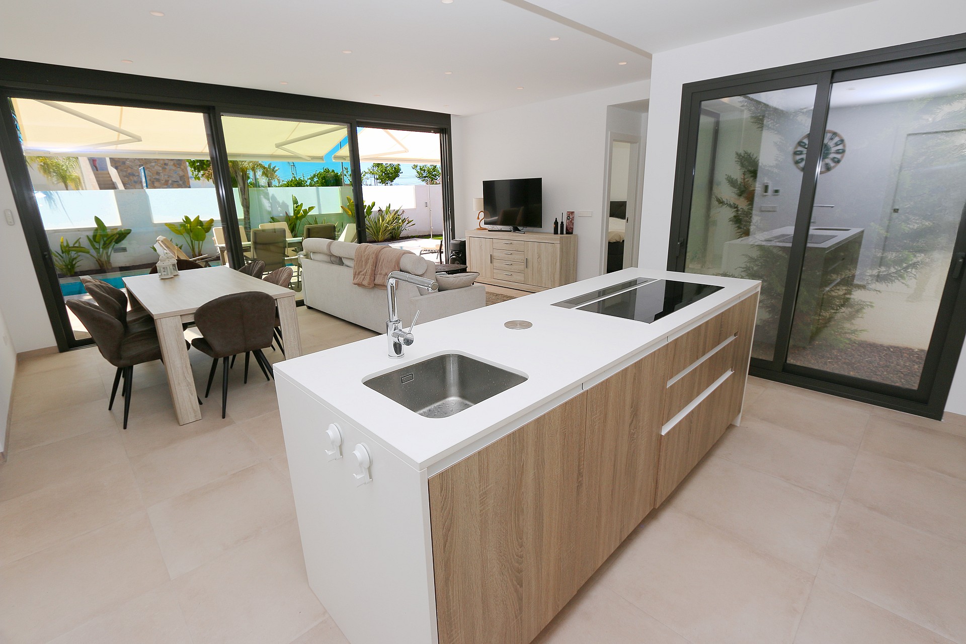 Villa for Sale in Pilar de La Horadada, Alicante