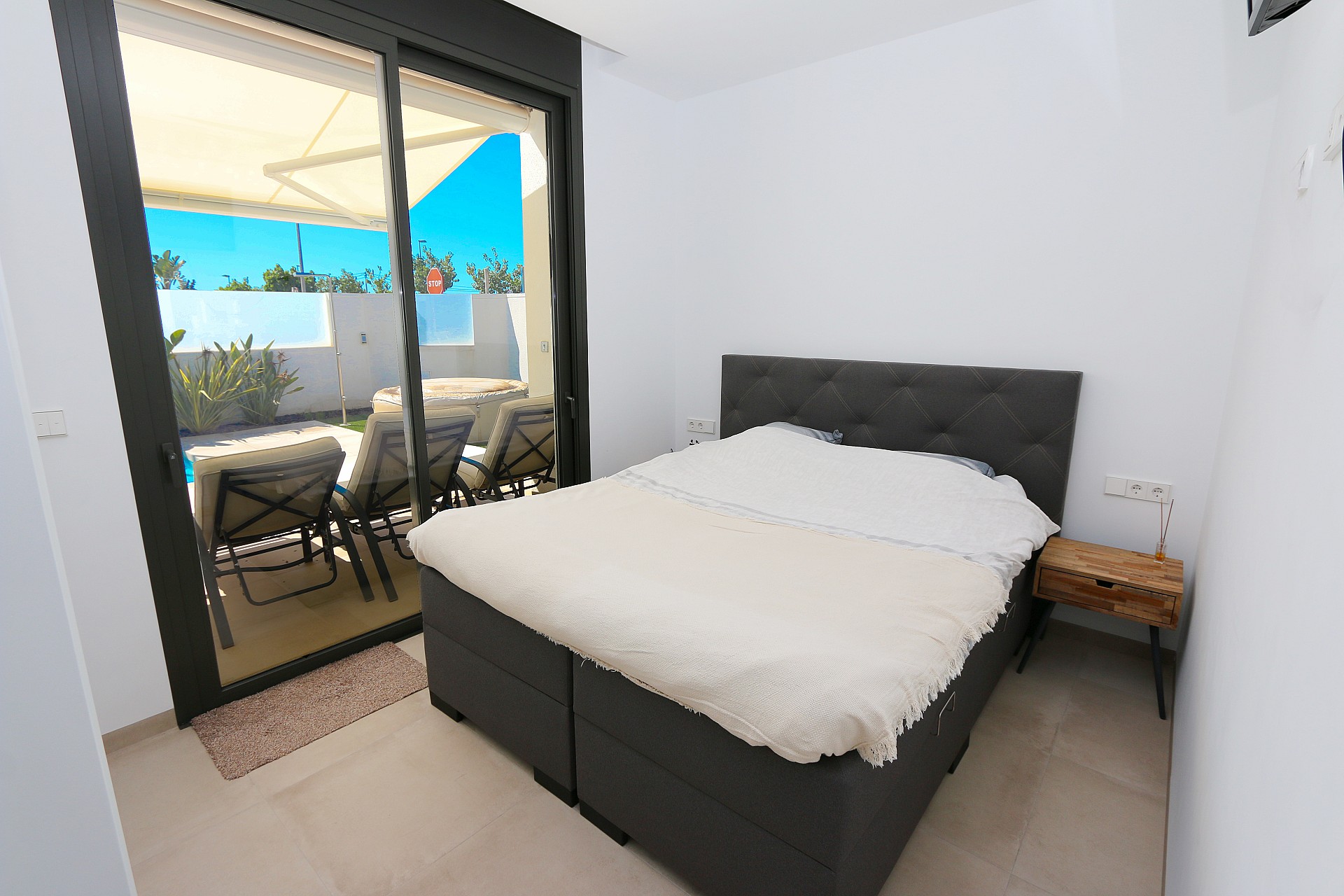 Villa for Sale in Pilar de La Horadada, Alicante
