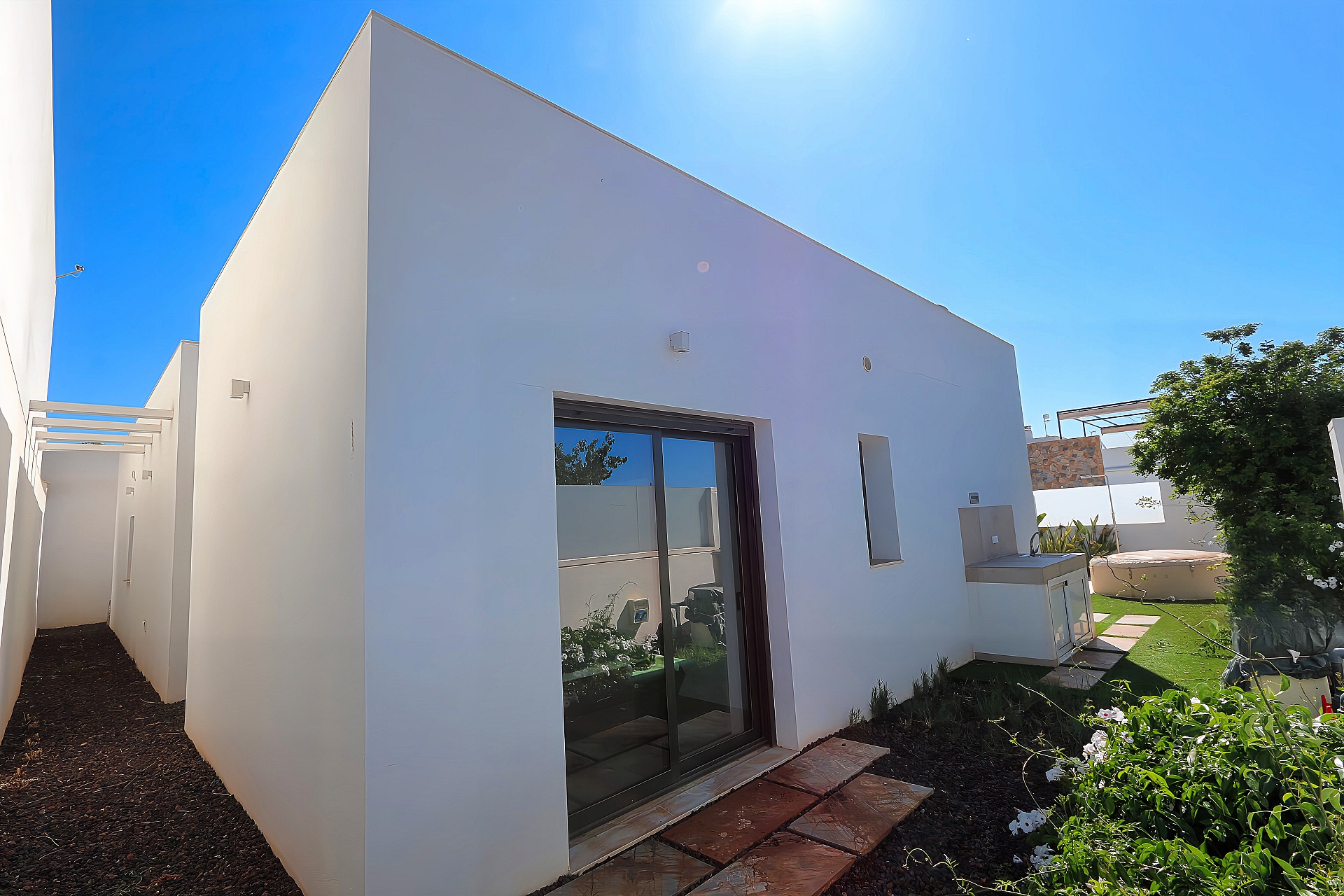 Villa for Sale in Pilar de La Horadada, Alicante