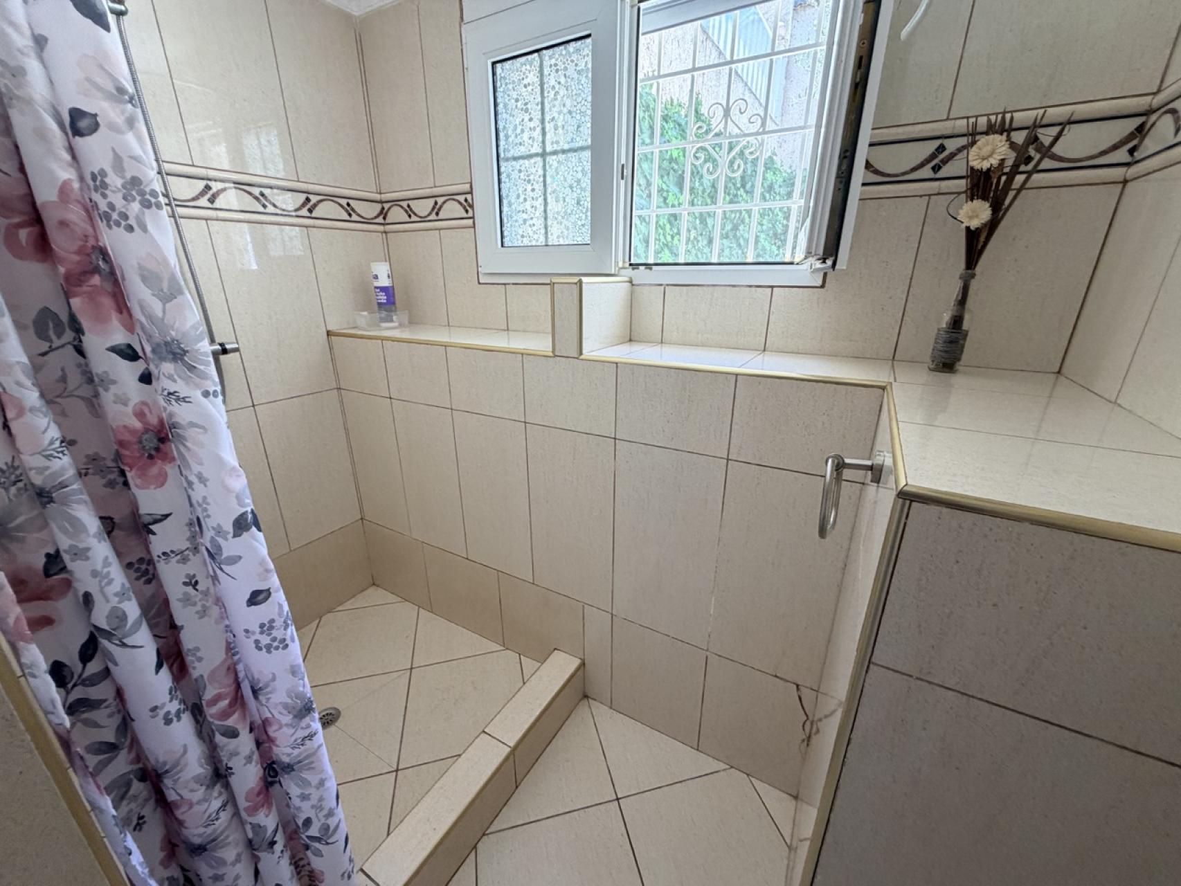 Villa for Sale in Torrevieja, Alicante