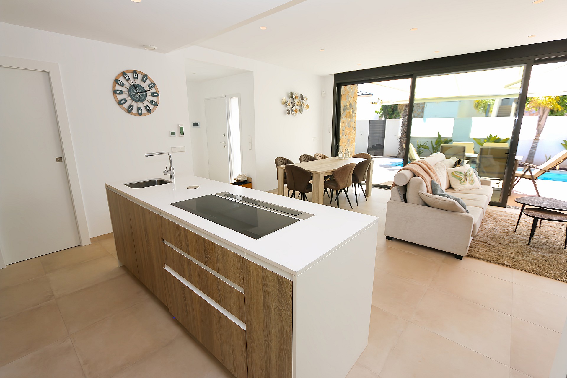 Villa for Sale in Pilar de La Horadada, Alicante