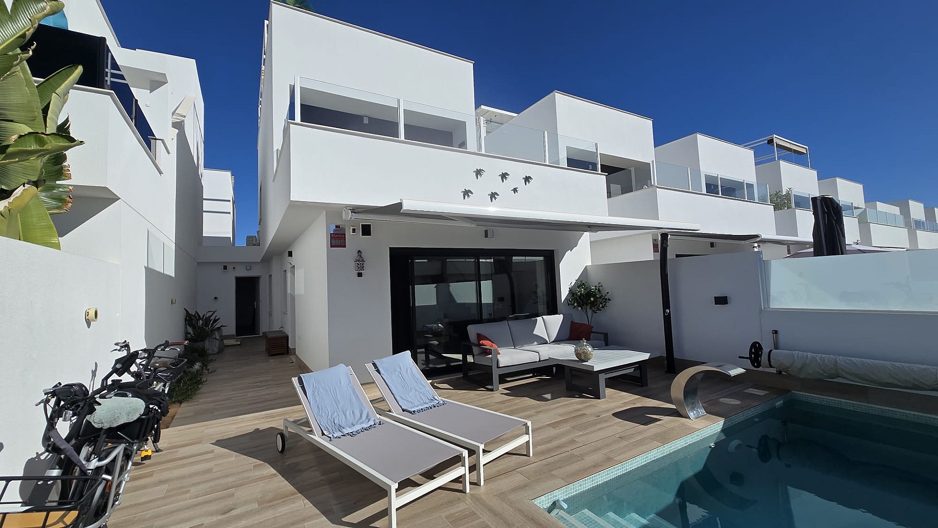 Villa for Sale in San Pedro del Pinatar, Murcia