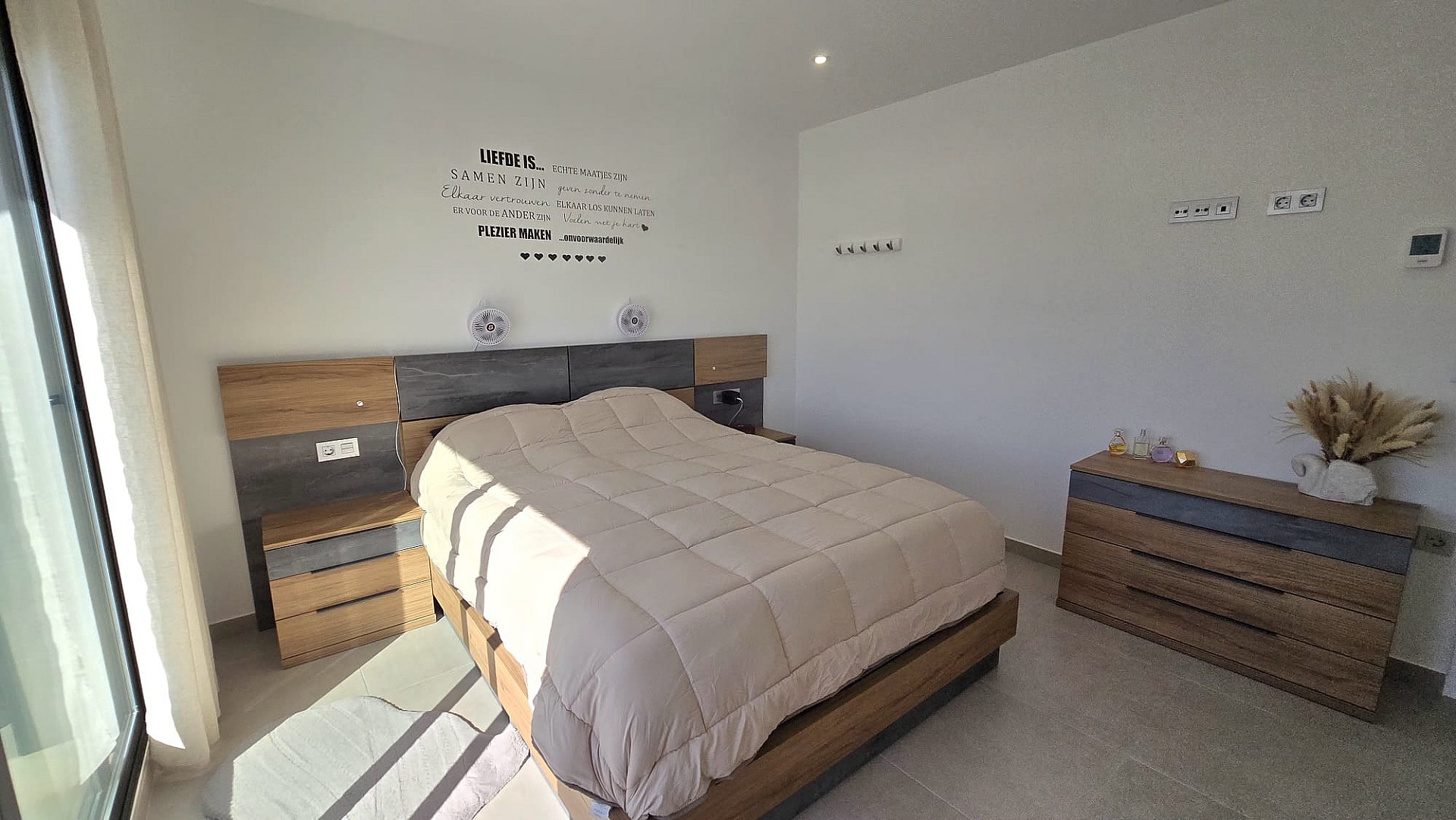 Villa for Sale in San Pedro del Pinatar, Murcia