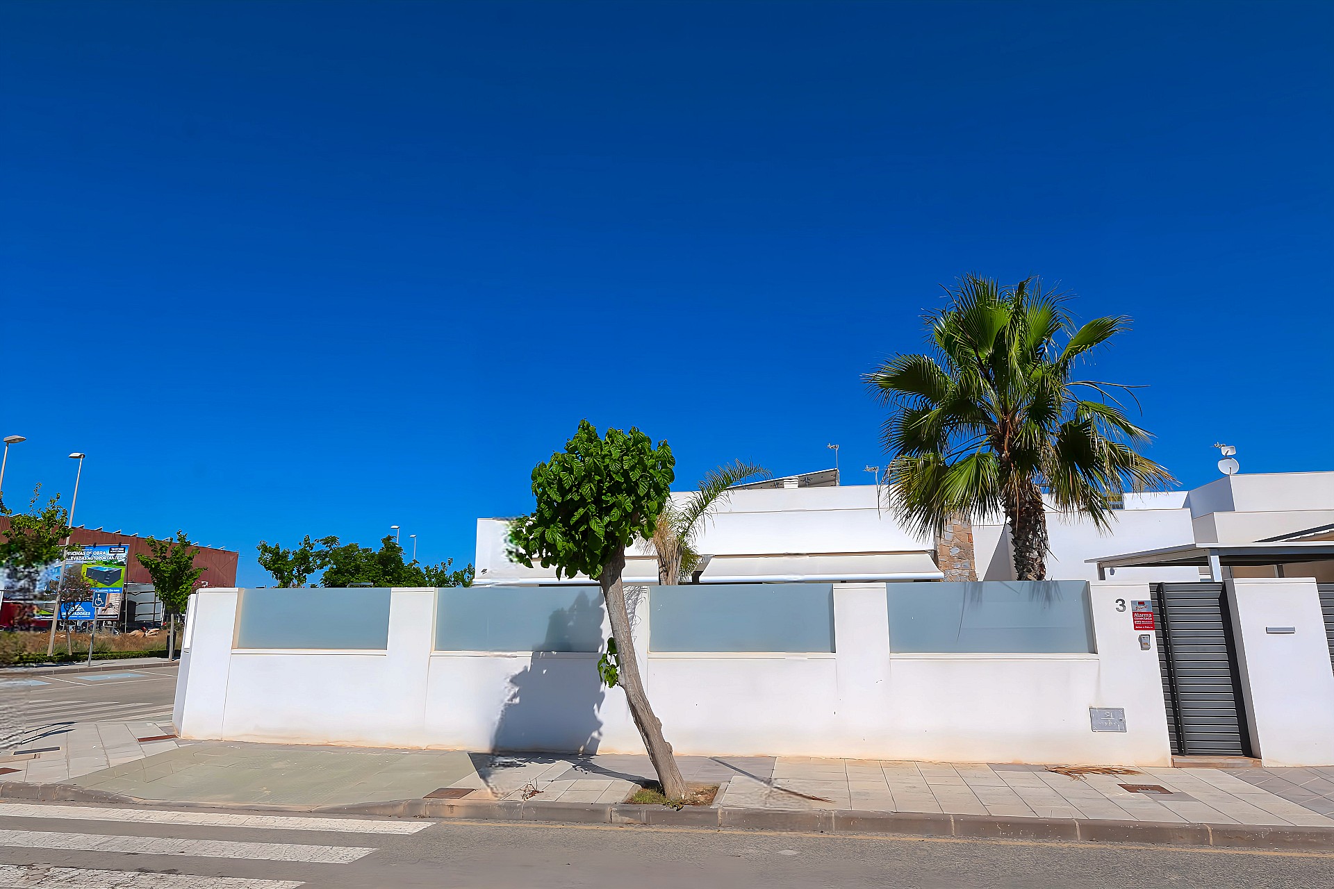 Villa for Sale in Pilar de La Horadada, Alicante