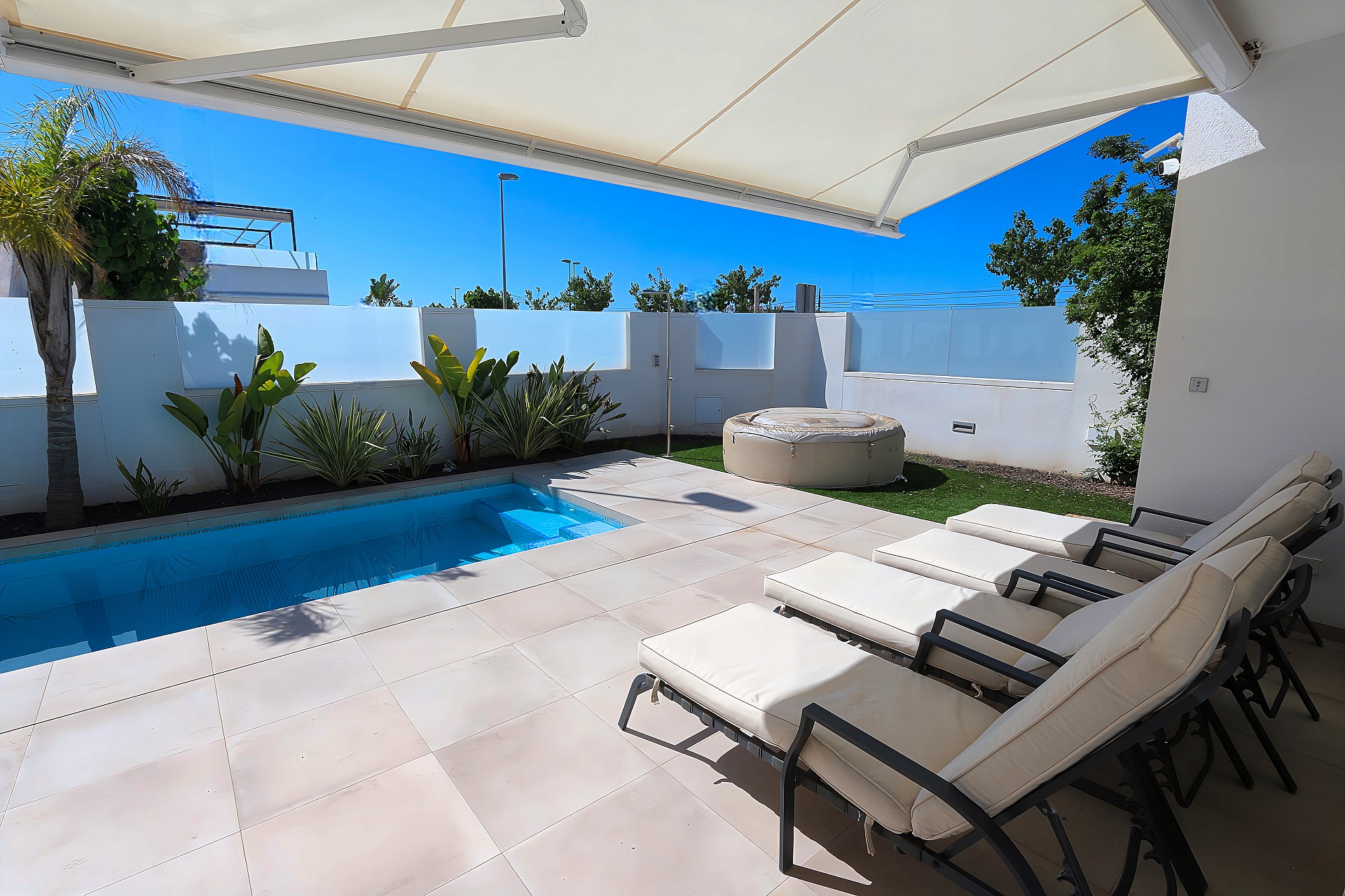 Villa for Sale in Pilar de La Horadada, Alicante
